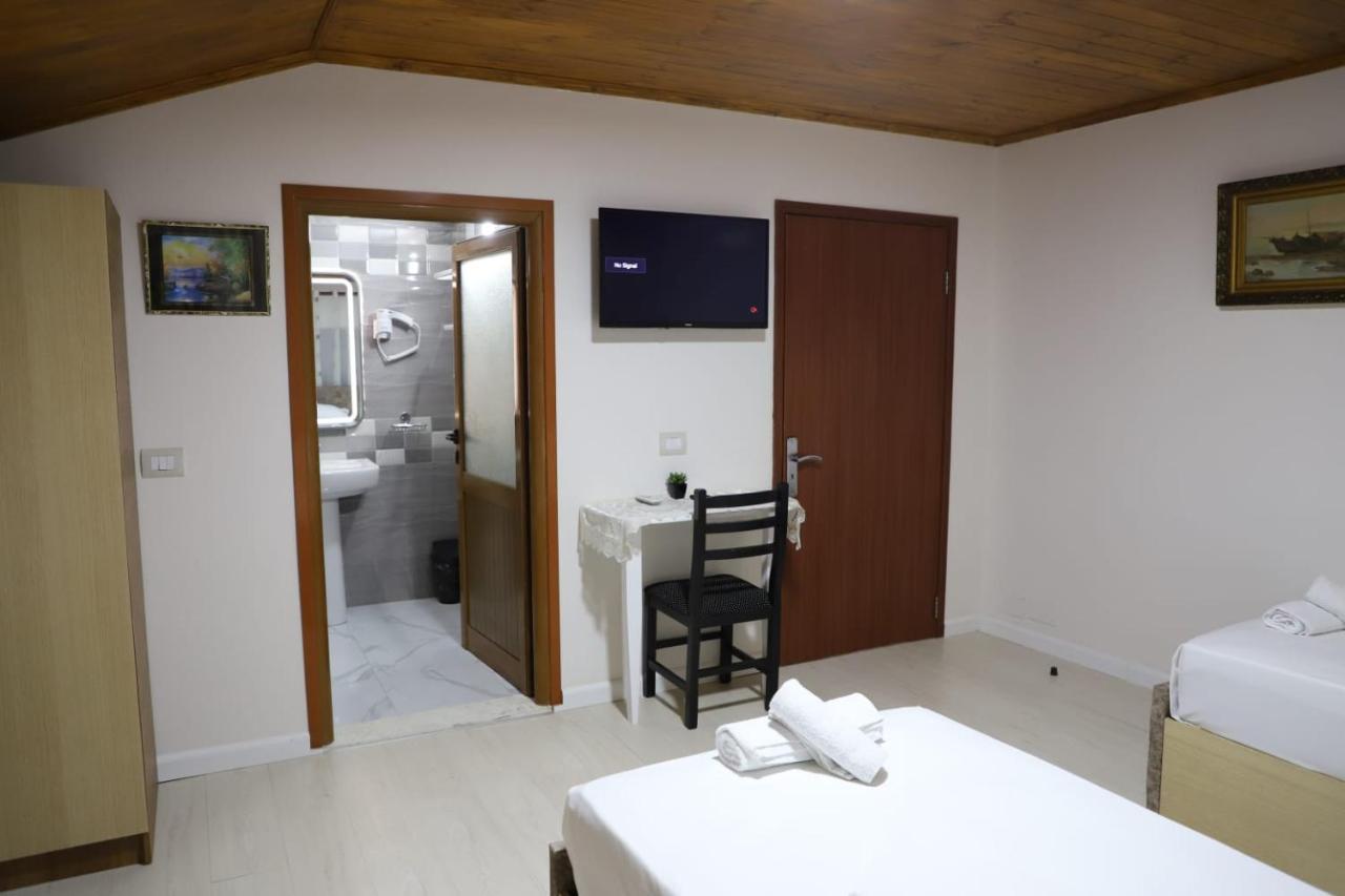 Guest House Bumbli بيرات المظهر الخارجي الصورة