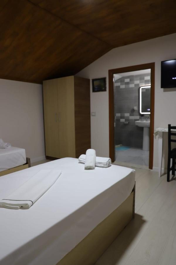 Guest House Bumbli بيرات المظهر الخارجي الصورة