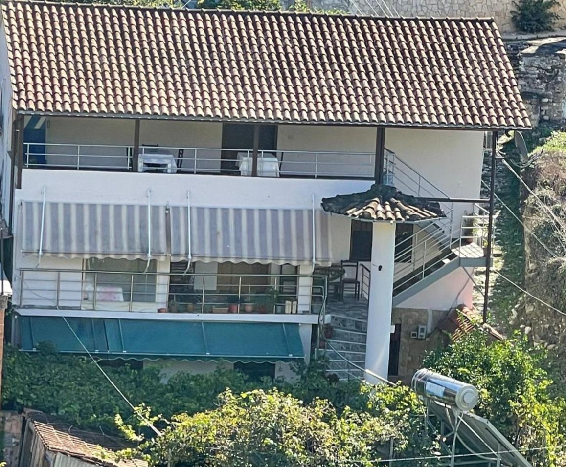 Guest House Bumbli بيرات المظهر الخارجي الصورة